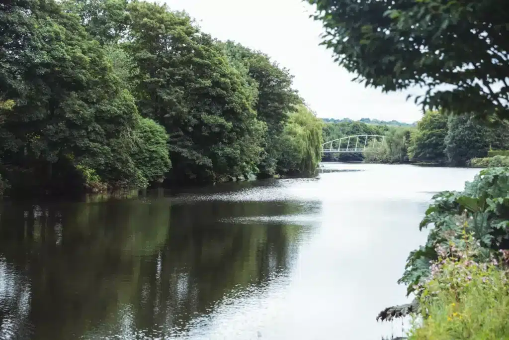 Großer Fluss für Strom Bojen