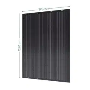 Ein schwarzes, rechteckiges Solarmodul ist mit den Maßen 90,0 cm breit und 121,0 cm hoch abgebildet. Das Paneel hat gleichmäßig verteilte Gitterlinien auf seiner Oberfläche.